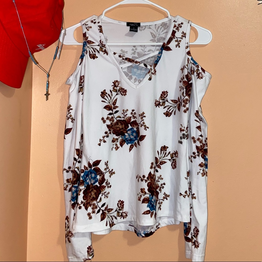 Floral long sleeve top 💥